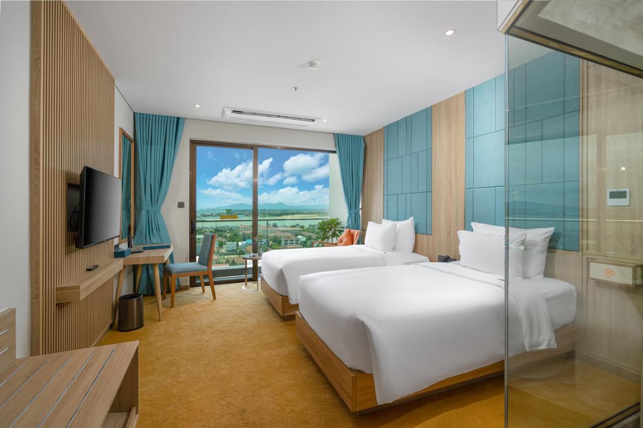 Sala Grand Tuyhoa Hotel ตวีฮหว่า ภายนอก รูปภาพ