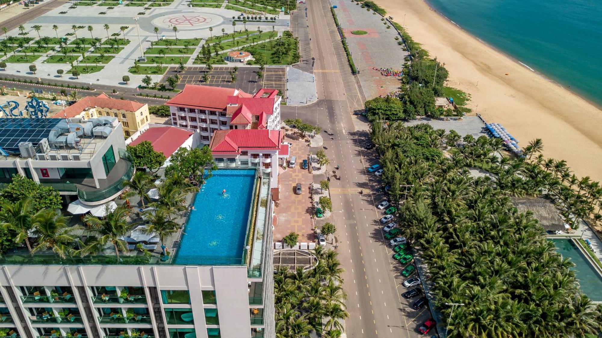 Sala Grand Tuyhoa Hotel ตวีฮหว่า ภายนอก รูปภาพ